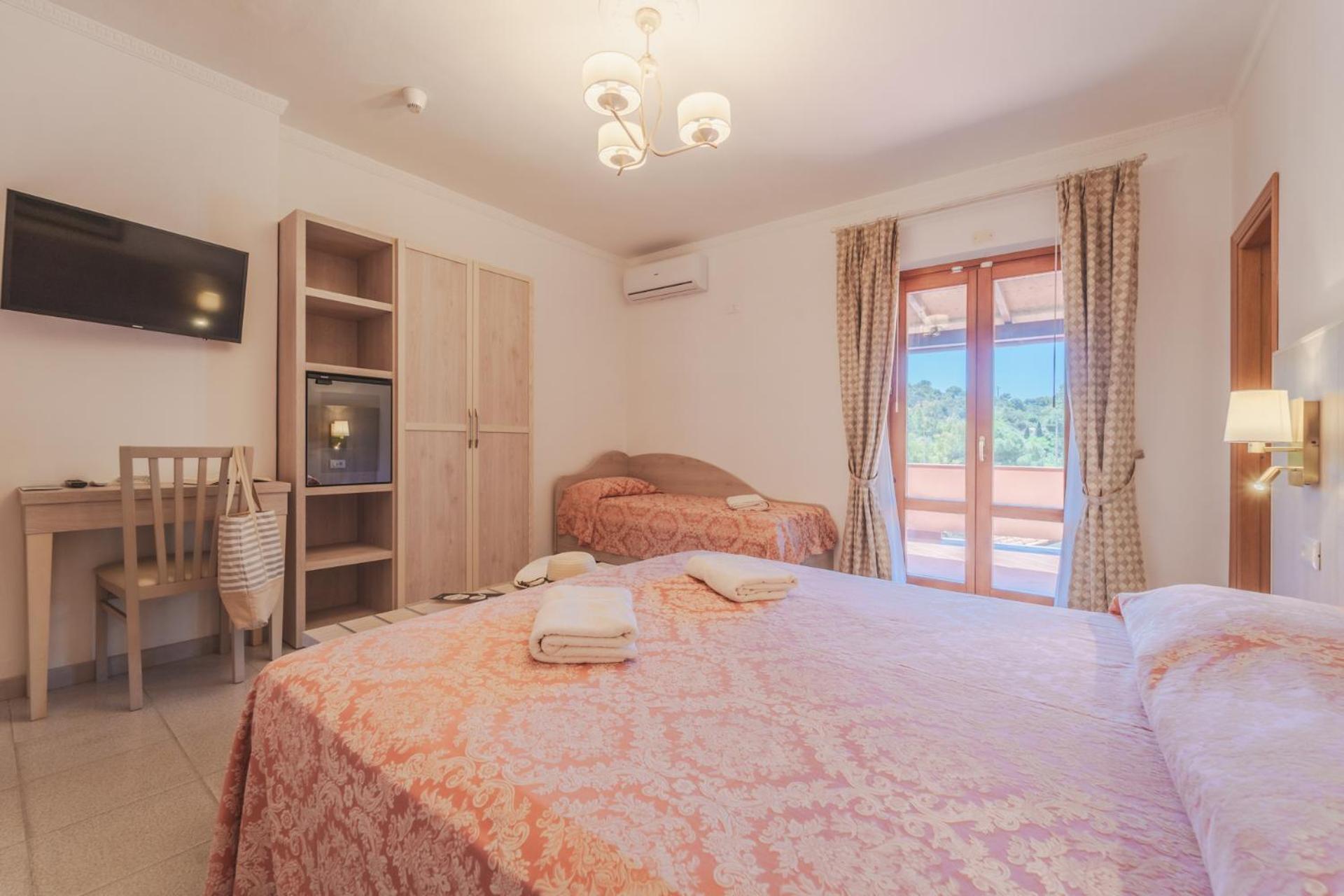 Hotel Lo Scirocco Fetovaia Dış mekan fotoğraf