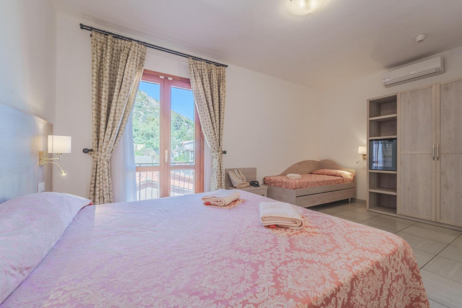 Hotel Lo Scirocco Fetovaia Dış mekan fotoğraf